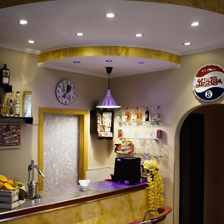 Mercury Home Room&Breakfast 那不勒斯 外观 照片